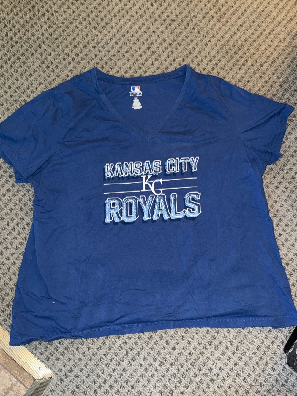 MLB Kansas City Royals Women’s 2X Blue V-Neck Tee
